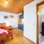 Haus Schoeneck Apartmán *