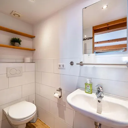 Haus Schoeneck Тодтнауберг