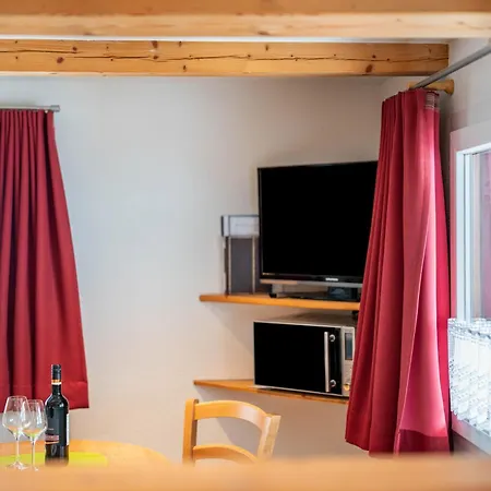 Haus Schoeneck Апартаменты *